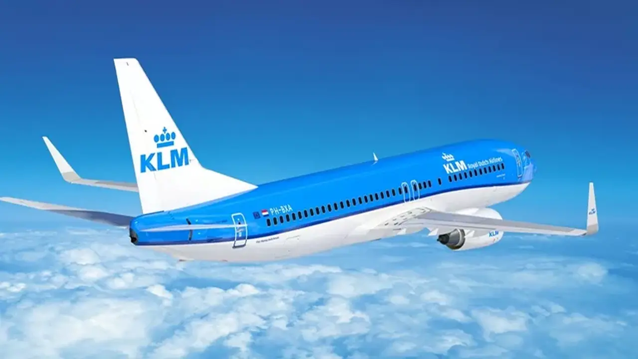 إلغاء مئات الرحلات الجوية العالمية وتوقف خطوط بسبب أزمة الوقود الخانقة